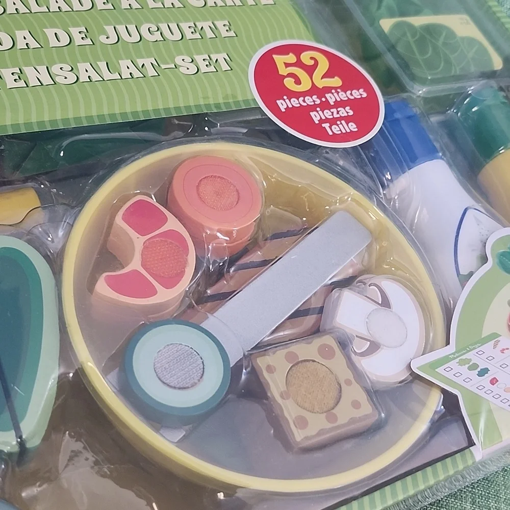 Melissa & Doug Salad Playset - 52-Piece